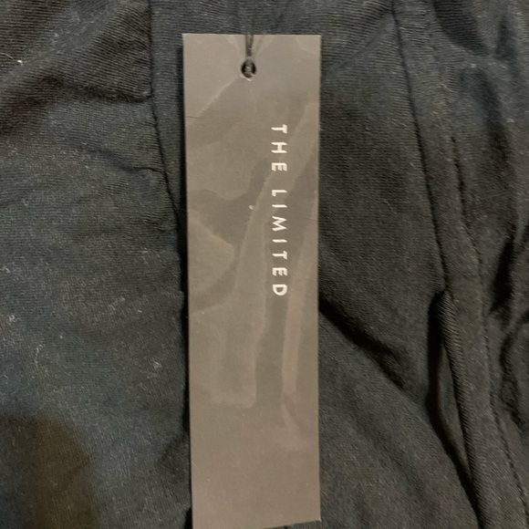 The Limited Top Medium - Picture 5 of 5